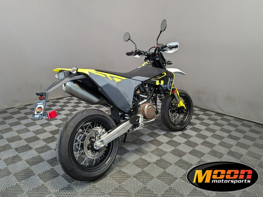 2024 Husqvarna 701 Supermoto