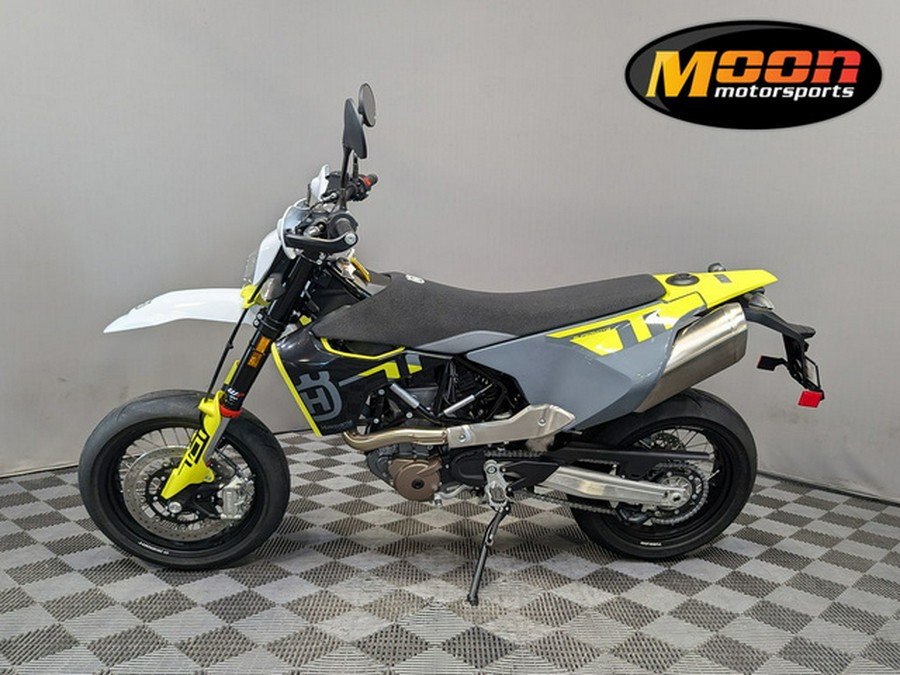 2024 Husqvarna 701 Supermoto