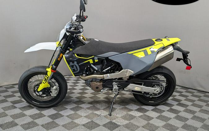 2024 Husqvarna 701 Supermoto