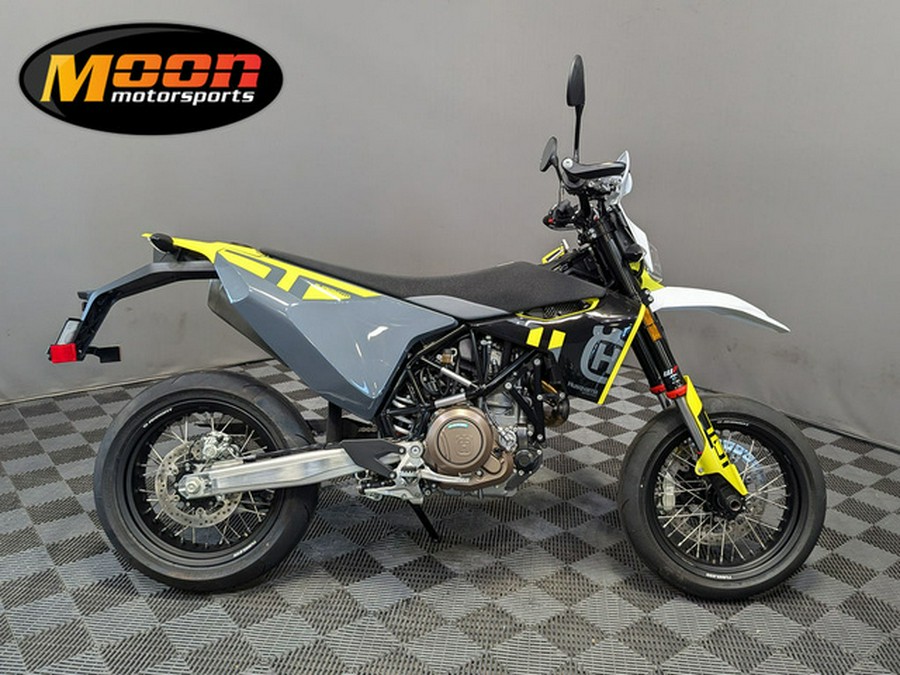 2024 Husqvarna 701 Supermoto