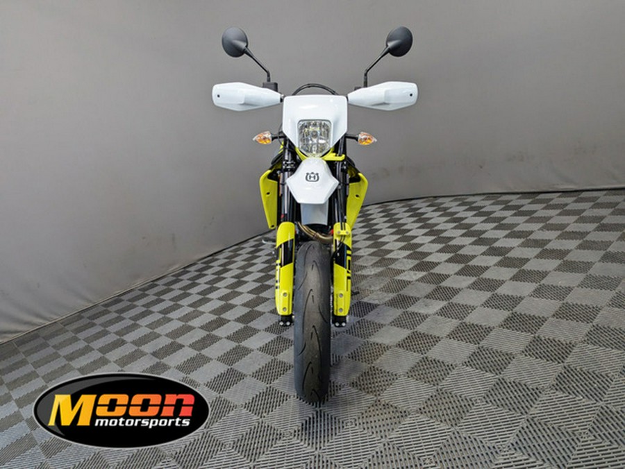 2024 Husqvarna 701 Supermoto