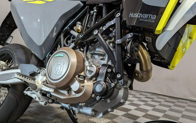 2024 Husqvarna 701 Supermoto