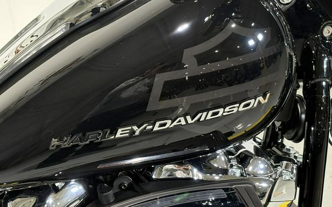 2026 Harley-Davidson® Breakout® Vivid Black