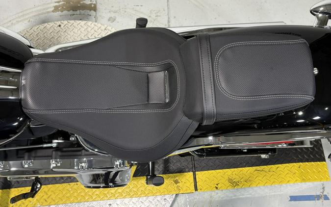 2026 Harley-Davidson® Breakout® Vivid Black