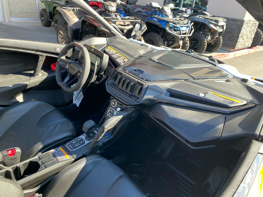 2024 Can-Am Maverick R 999T DCT