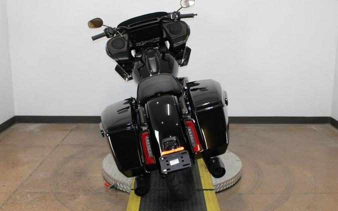 Harley-Davidson Road Glide® 2024 FLTRX 84405866 VIVID BLACK