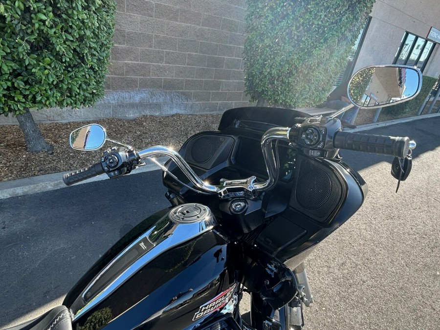 FLTRX 2024 Road Glide®