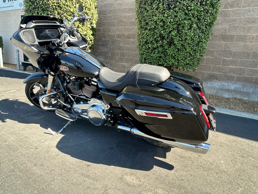 FLTRX 2024 Road Glide®