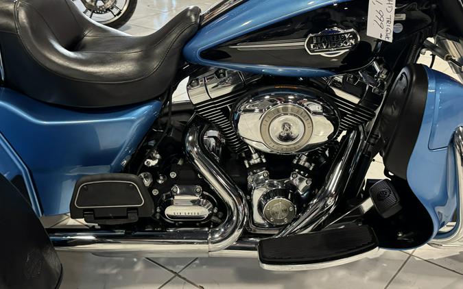 2011 HARLEY DAVIDSON TRI GLIDE