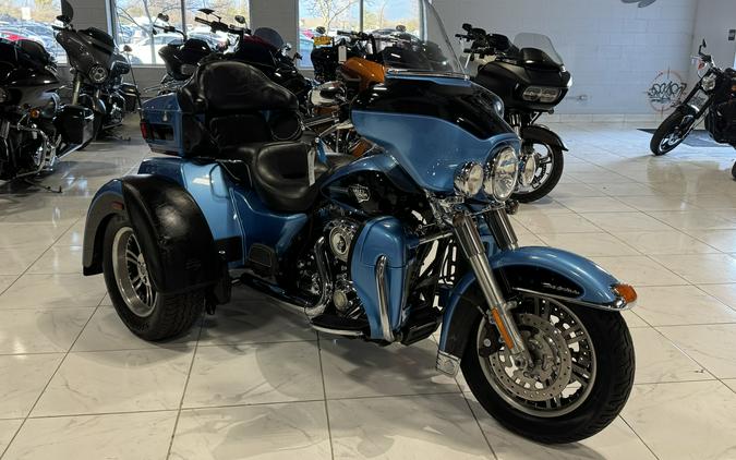 2011 HARLEY DAVIDSON TRI GLIDE