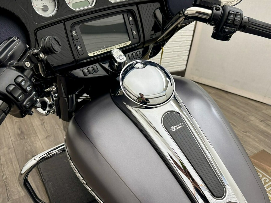 2016 Harley-Davidson® Street Glide® Special