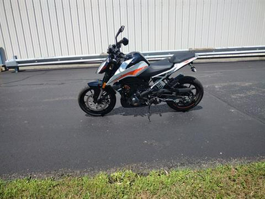 2022 KTM 390 Duke