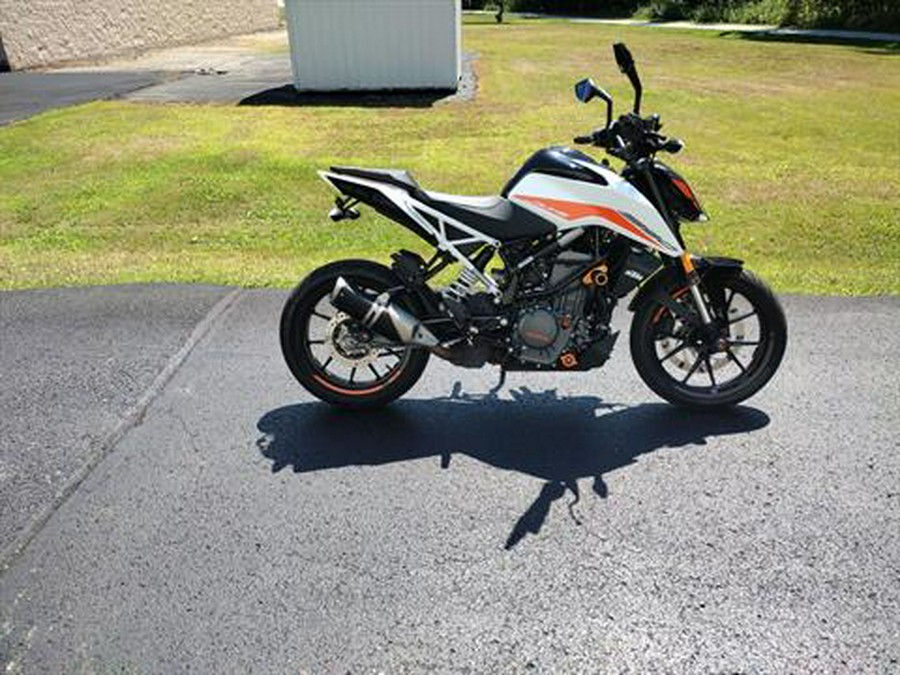 2022 KTM 390 Duke