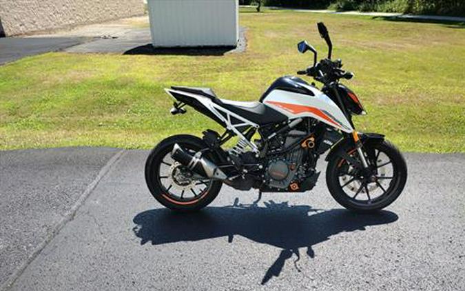 2022 KTM 390 Duke