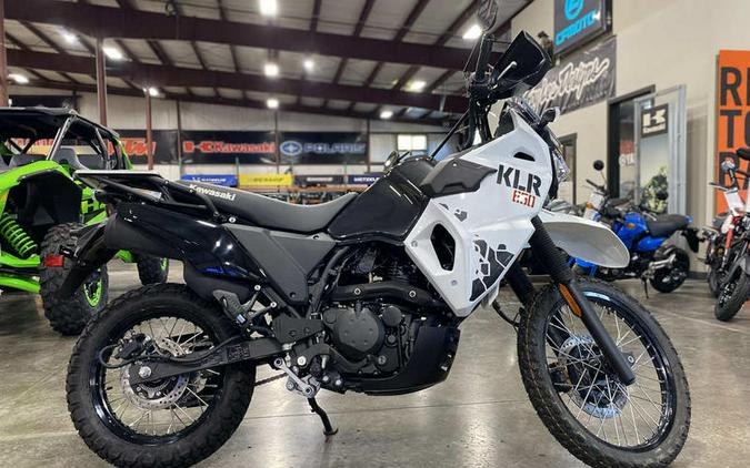 2025 Kawasaki KLR®650 Pearl Crystal White/Metallic Carbon Gray ABS