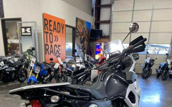 2025 Kawasaki KLR 650 Pearl Crystal WhiteMetallic Carbon Gray A