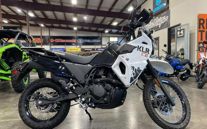 2025 Kawasaki KLR 650 Pearl Crystal WhiteMetallic Carbon Gray A