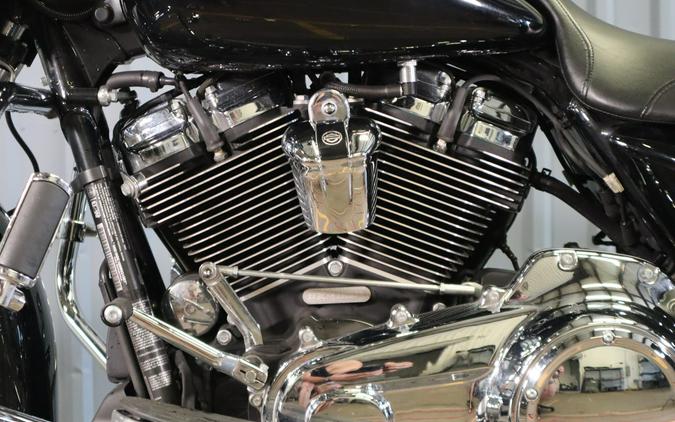 2022 Harley-Davidson Street Glide FLHX