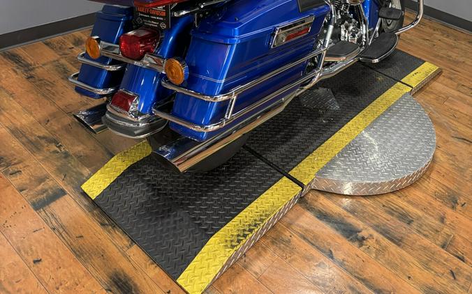 2007 Harley-Davidson® Electra Glide® Ultra Classic® PAC BLUE PRL W/PINSTRIPE