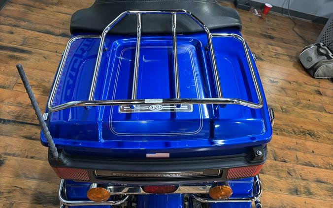 2007 Harley-Davidson® Electra Glide® Ultra Classic® PAC BLUE PRL W/PINSTRIPE