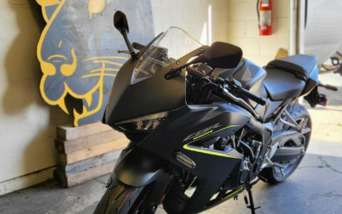 2026 Honda CBR650R E-Clutch