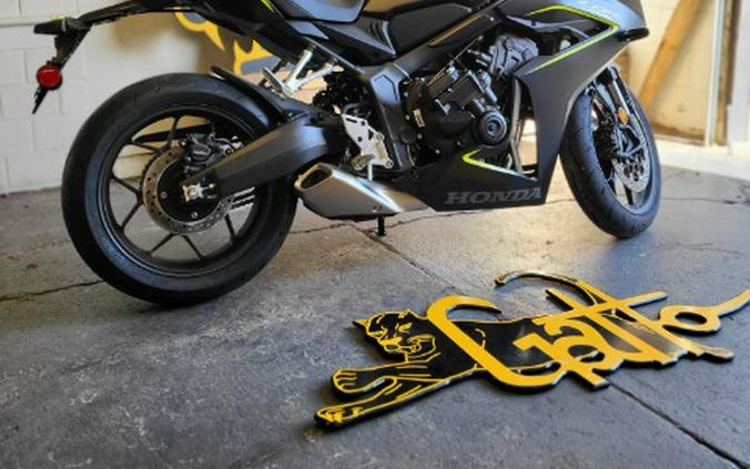 2026 Honda CBR650R E-Clutch