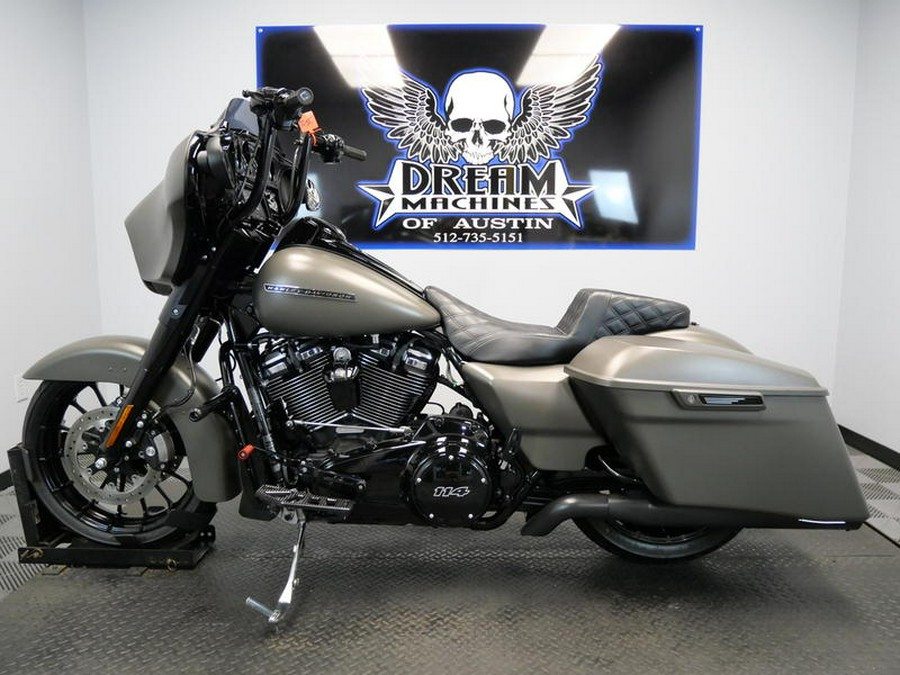 2019 Harley-Davidson® FLHXS - Street Glide® Special