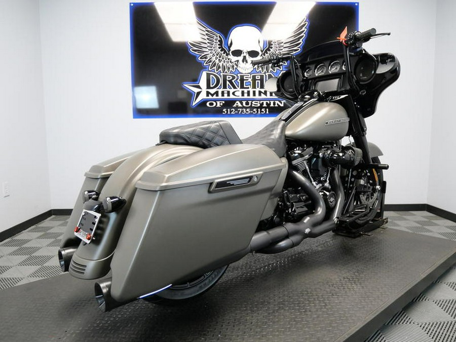 2019 Harley-Davidson® FLHXS - Street Glide® Special