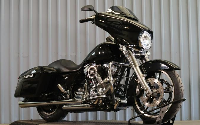 2016 Harley-Davidson Street Glide FLHX