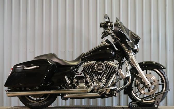 2016 Harley-Davidson Street Glide FLHX