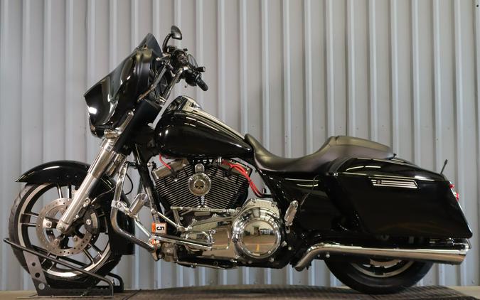 2016 Harley-Davidson Street Glide FLHX