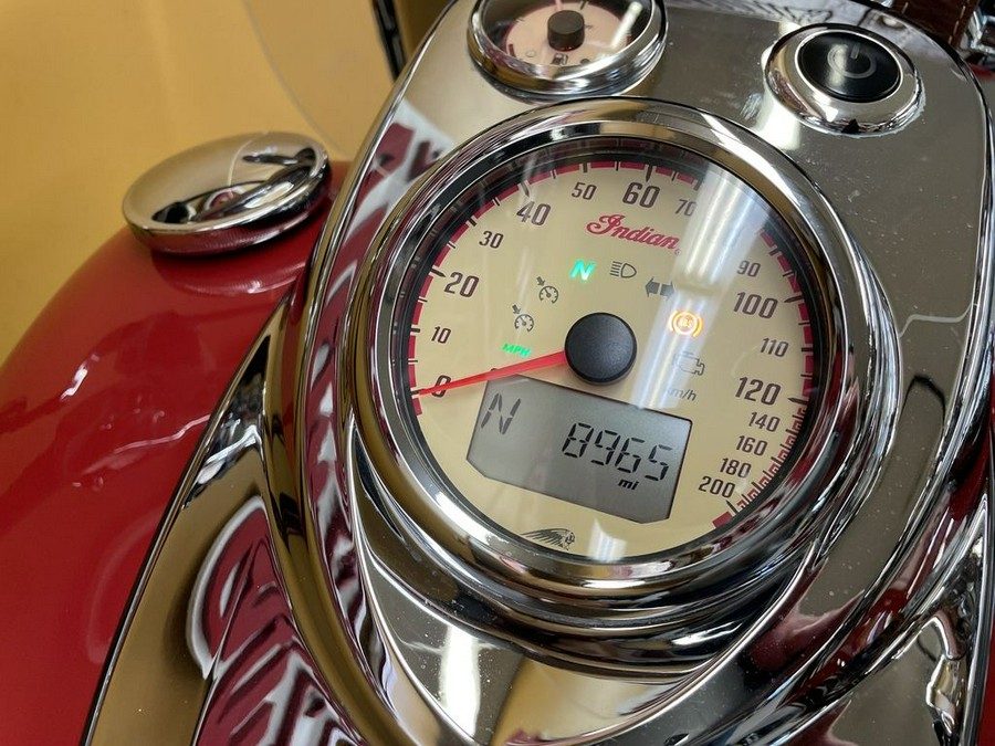 2015 Indian Motorcycle® Chief® Vintage Indian Red / Ivory Cream