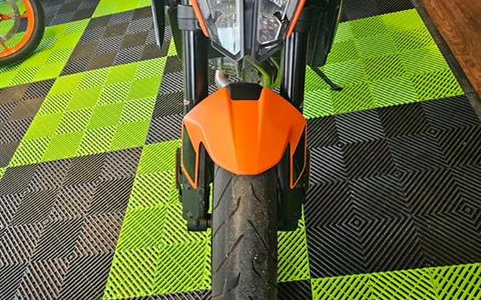 2022 KTM 890 Duke