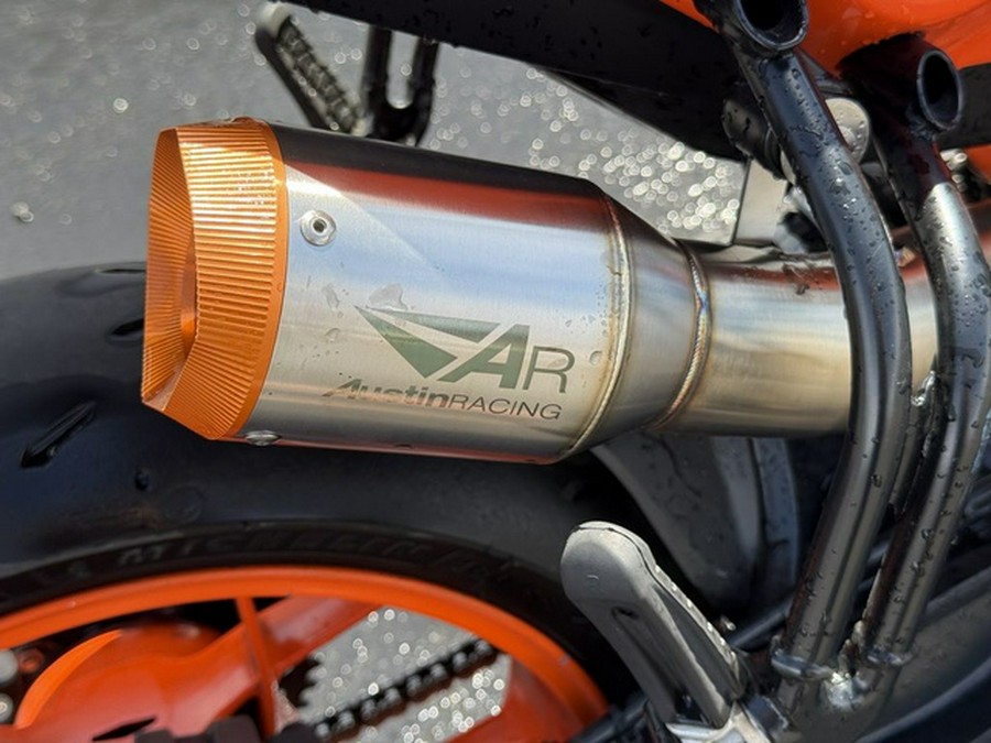 2022 KTM Duke 890 R