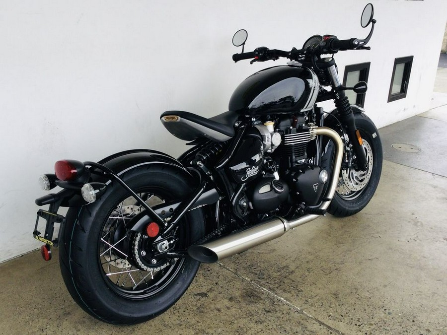 2024 Triumph Bonneville Bobber Jet Black/Ash Gray