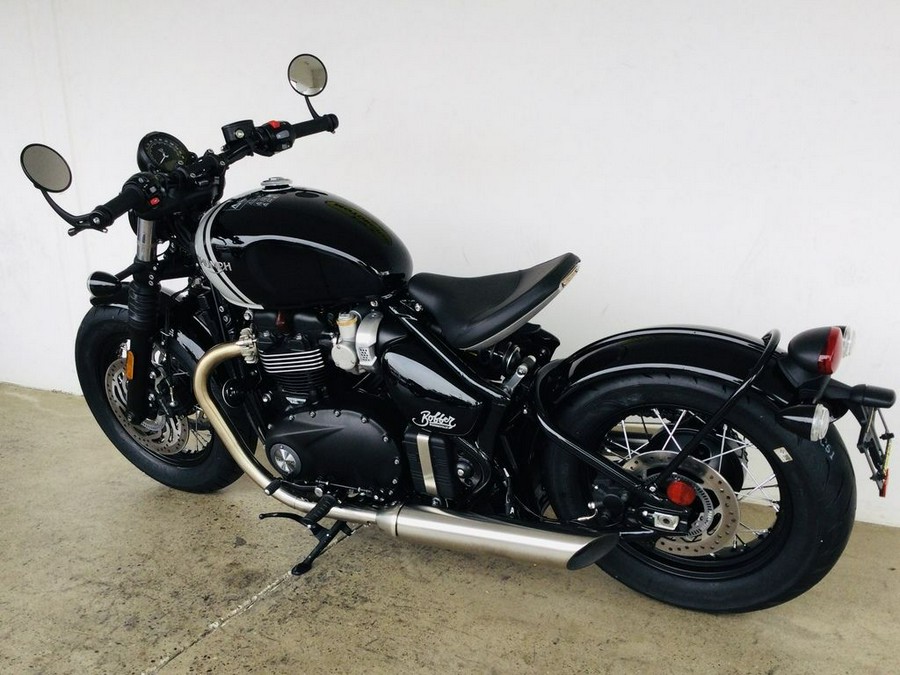 2024 Triumph Bonneville Bobber Jet Black/Ash Gray