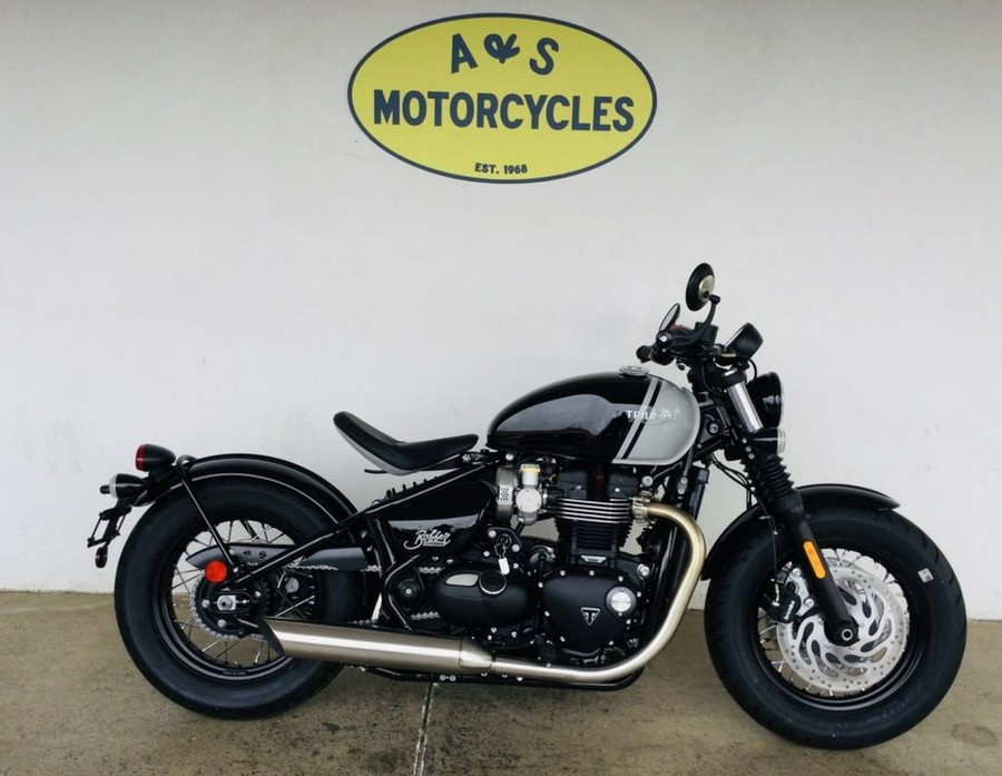 2024 Triumph Bonneville Bobber Jet Black/Ash Gray