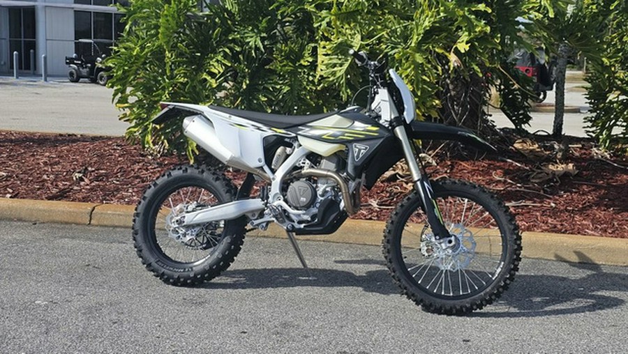 2026 TRIUMPH TF 450-E Jet Black/Pure White