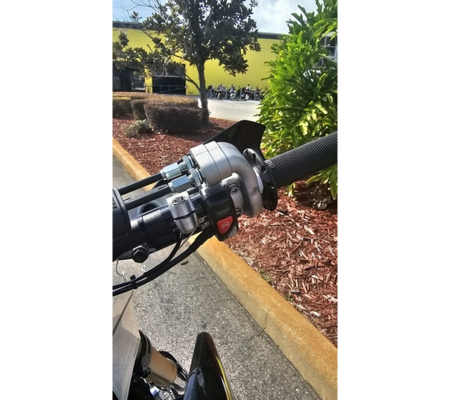 2026 TRIUMPH TF 450-E Jet Black/Pure White