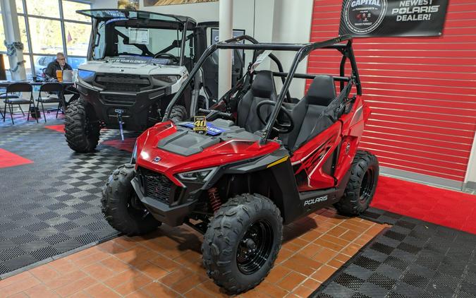 2025 Polaris RZR 200 EFI