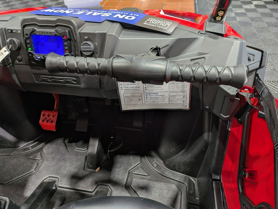 2025 Polaris RZR 200 EFI