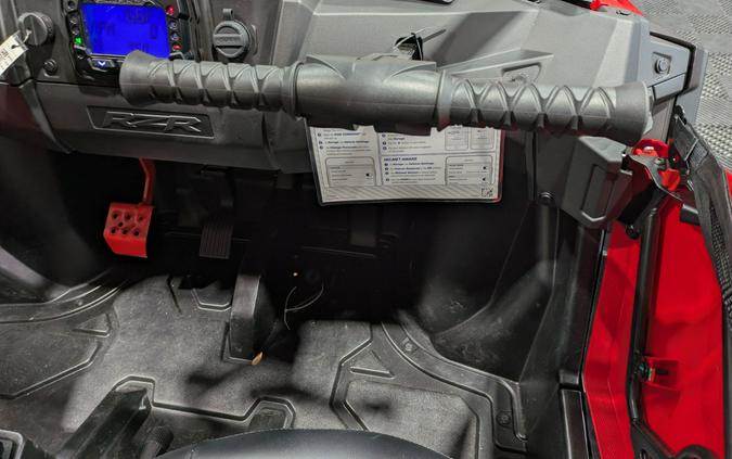 2025 Polaris RZR 200 EFI