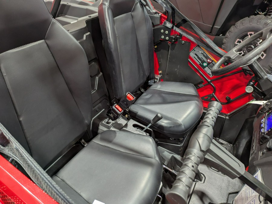 2025 Polaris RZR 200 EFI