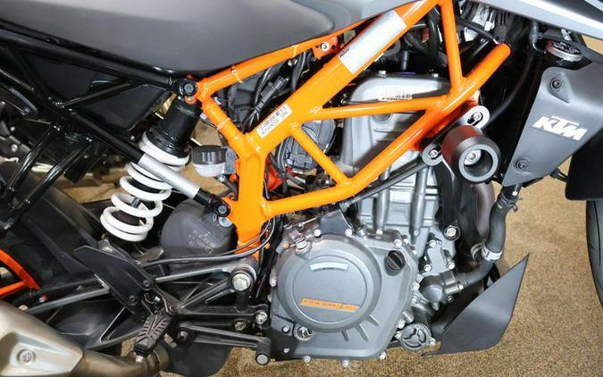 2022 KTM Duke 390