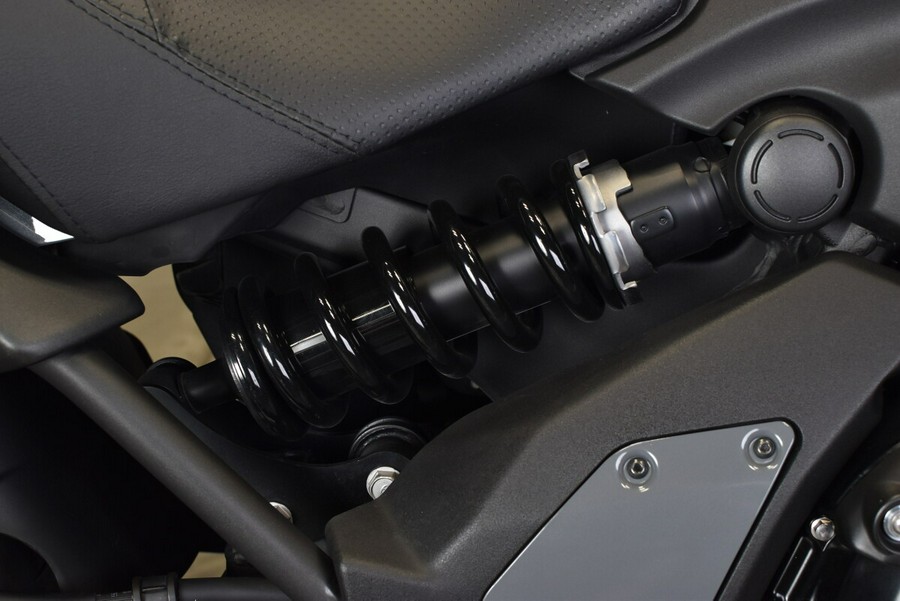 2023 Kawasaki Vulcan S Café