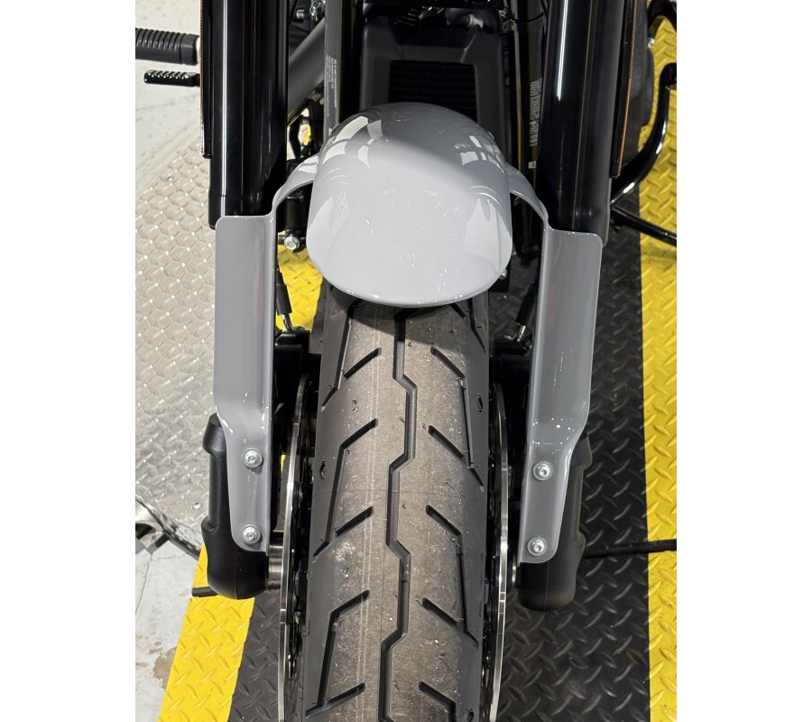 2026 Harley-Davidson® Low Rider® ST Dark Billiard Gray - Black Finish