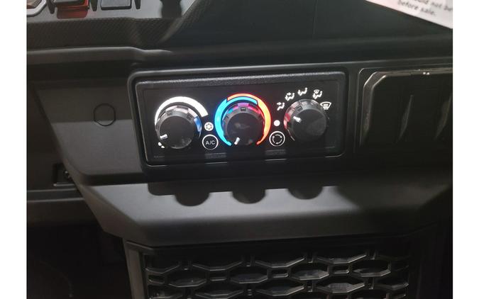 2026 Can-Am Defender MAX Limited HD11