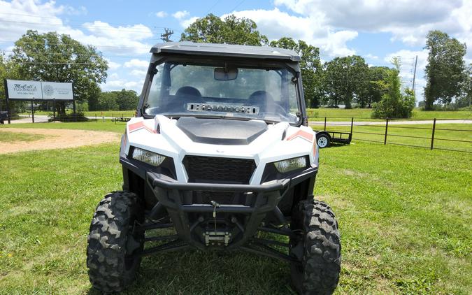 2017 Polaris GENERALT 1000 EPS White Lightning