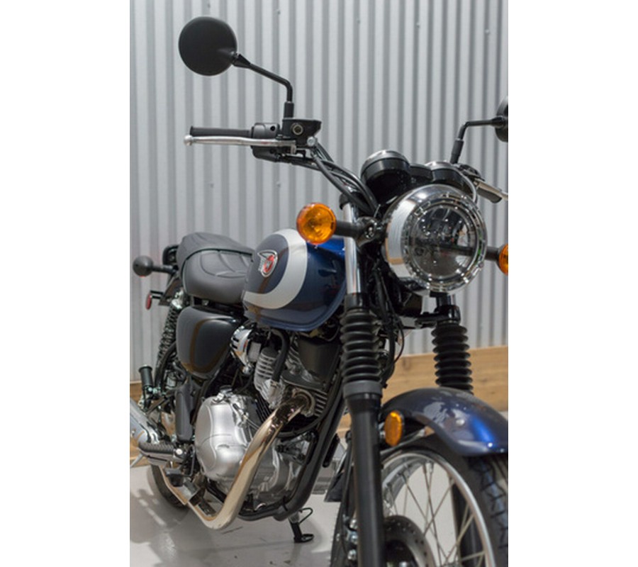 2025 Kawasaki W 230 ABS