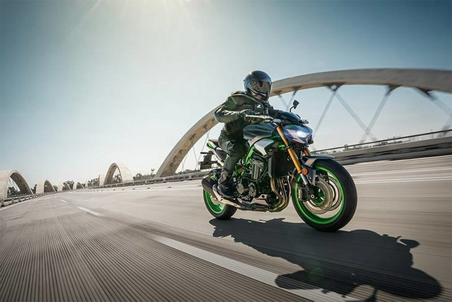 2025 Kawasaki Z900 SE ABS (ZR900TSFNL)